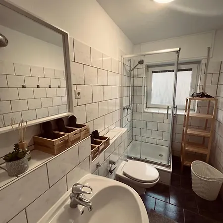 Apartment Grosse Fuer Monteure - -