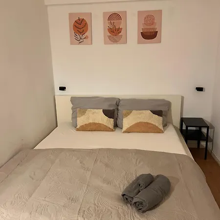 Grosse Fuer Monteure - - Appartement