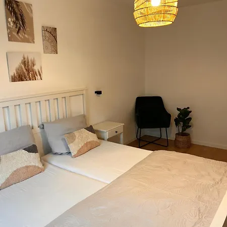 Grosse Fuer Monteure - - *