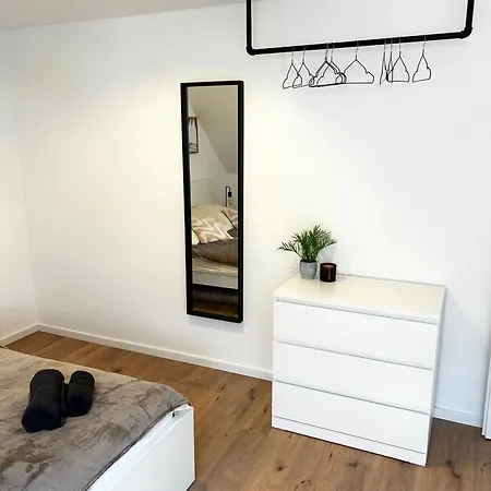 Grosse Fuer Monteure - - Apartman *