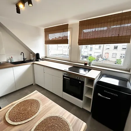 Grosse Fuer Monteure - - *