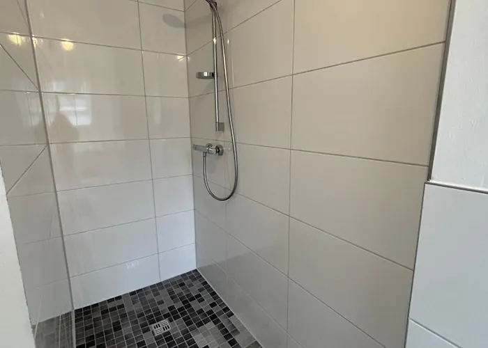 Grosse Fuer Monteure - -